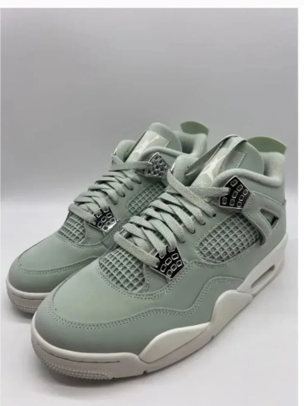 Air Jordan 4 Retro Seafoam Sail